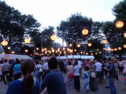 祭りの様子2