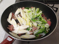 牛肉とねぎの春雨炒め・おろしポン酢P2