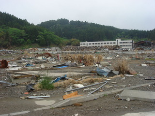 27 040