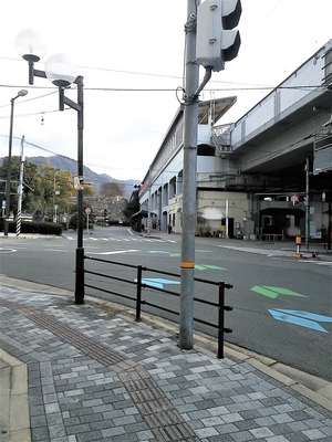 隆景広場交差点、
