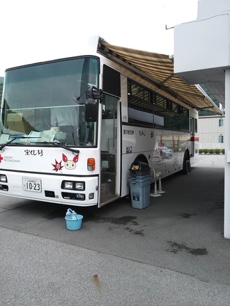 献血もみじ号