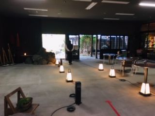 ②