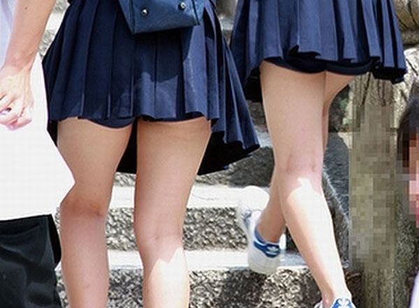 【ミニスカJkエロ画像】これが天然娘！すべすべの太ももがガチでかわぇぇ！ミニスカ女子●生の健康的な生足画像にチンピクするｗｗｗ