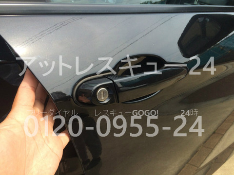 BMW2015年式X1 HU92ドアシリンダー解錠