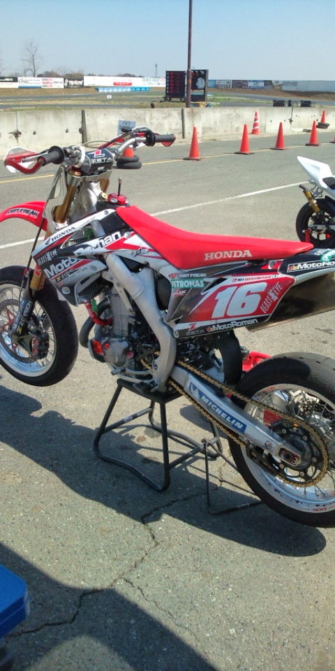 aacc7326.jpg