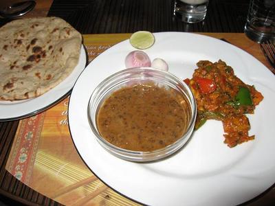 1022D Naans & Noodles (2)