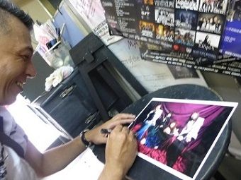 健さんサイン中