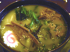 豚肉ラーメン 65元+サ15%