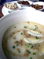 Bubur Ayam(鶏のお粥)