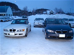 320i