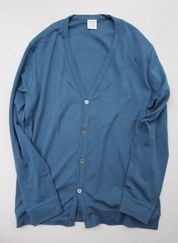 Bandol Interlock V Cardigan BLUE