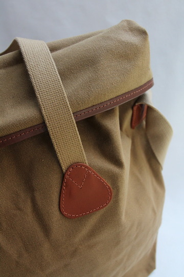 Quality Gunslips Top Flap Tote BEIGE (5)