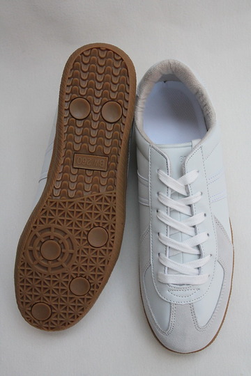 German Trainer WHITE (6)