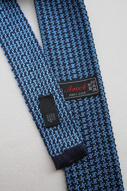 Ascot Silk Knit Tie BLUE (2)