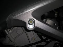 ENGINE MOUNT