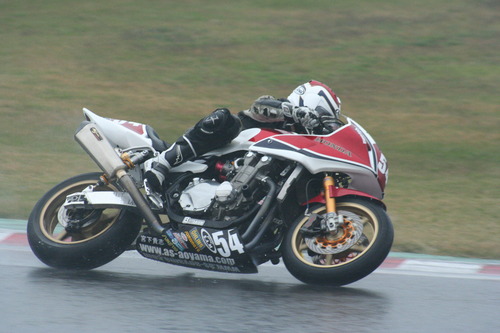 cb1300