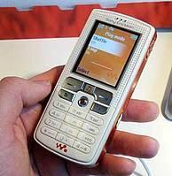Sony Ericssonが「ウォークマン携帯」を発表 - Sony Ericsson W800