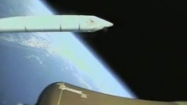宇宙から落下しながら撮り続けた映像