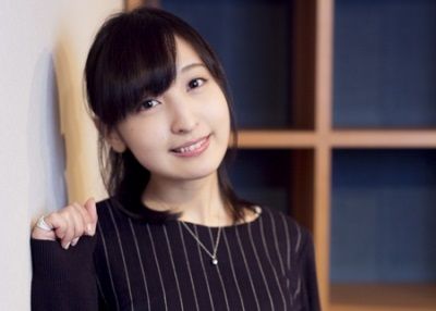 佐倉綾音の萌え袖