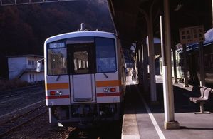 img023