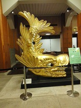 鯱レプリカ