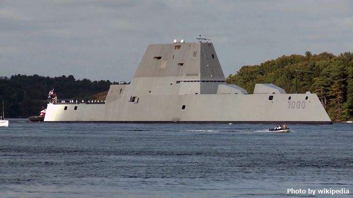 USS_Zumwalt_(DDG-1000)_departs_Bath_(Maine)_on_7_September_2016