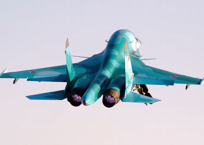 Sukhoi_Su-34_-_take_off