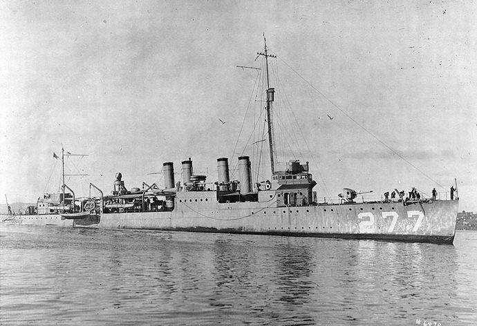 Uss_moody_dd277