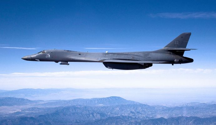 419th_Flight_Test_Squadron_-_Rockwell_B-1B_Lancer_Lot_IV_85-0075