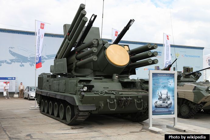 1280px-Pantsir-S1_SAM_at_Engineering_Technologies_2012