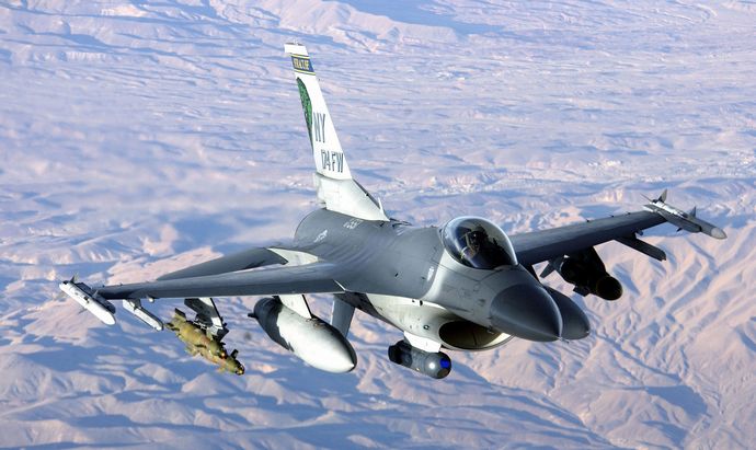 USAF_F-16FightingFalcon