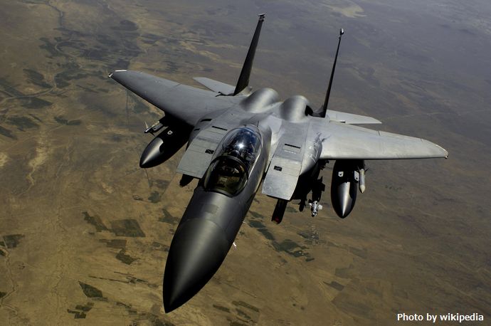 F-15E_after_refueling_-_080528-F-2828D-602