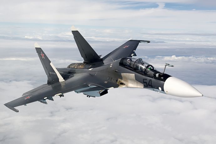Air-to-air_with_a_Russian_Air_Force_Sukhoi_Su-30SM