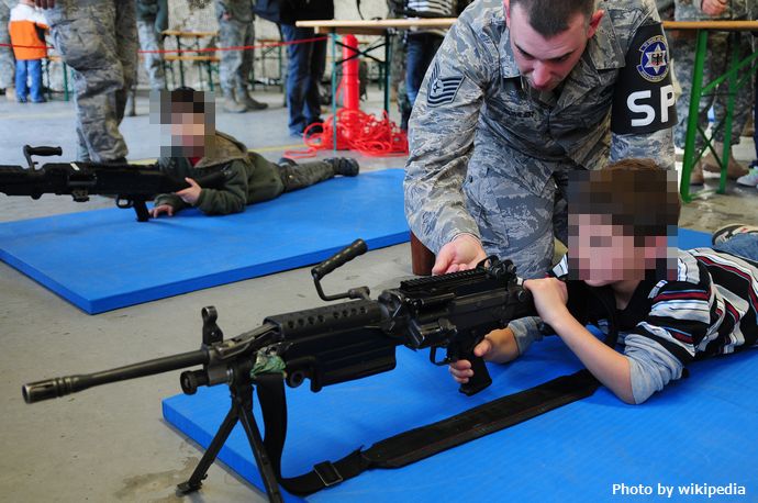Job_Shadow_Day_-_Military_Child_(USA)