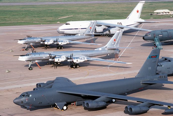 B-52_&_Tu-95