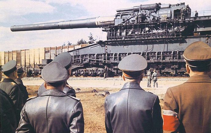Hitler-gustav-railway-gun
