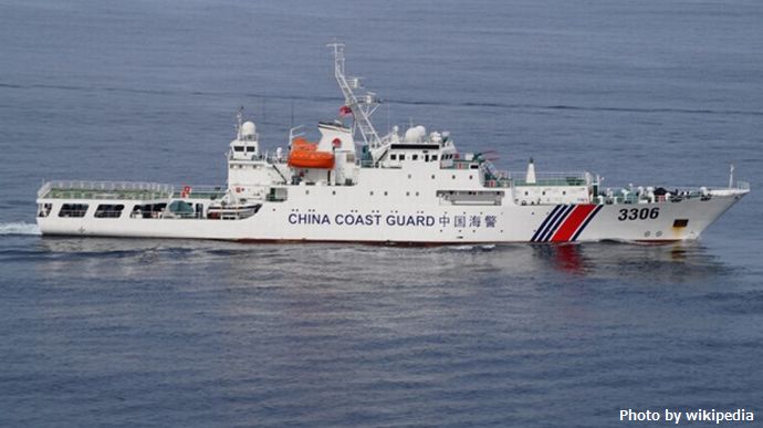 Chinese_Coast_Guard_ship_during_DiREx-15