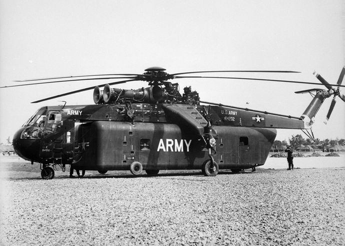 1280px-CH-54_Tarhe_1960