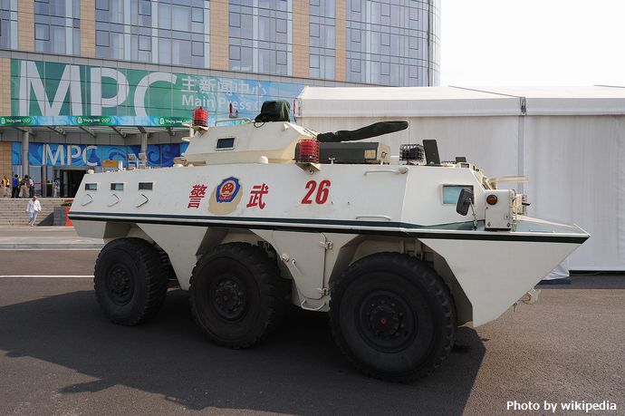 1280px-Chinese_wheeled_APC_(2008)