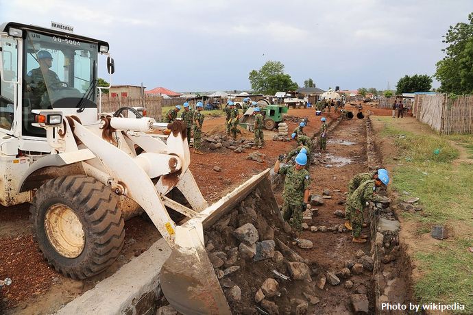1280px-UNMISS_road_maintenance