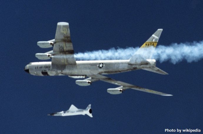 B-52B_with_X43