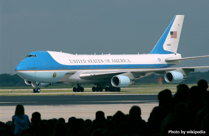 VC-25(040616-F-5677R-002)