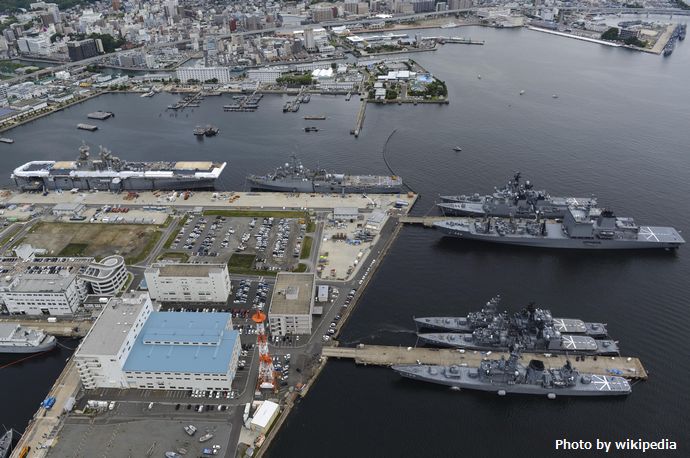 US_Fleet_Activities_Sasebo_aerial_view_June_2014
