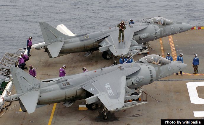 AV-8B_VMA-214_LHA-5_2005