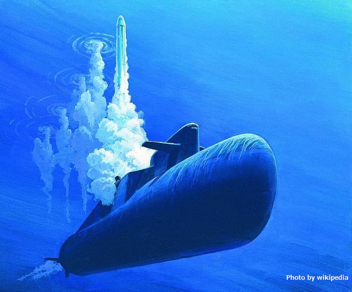 927px-Delta-class-submarine-firing-SS-N-18-DIA
