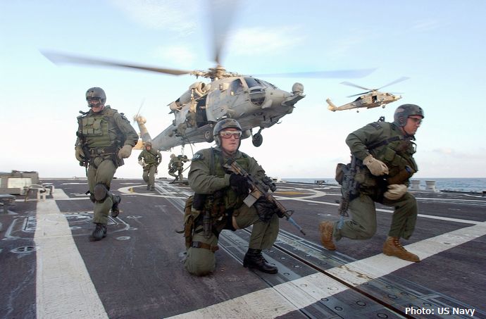 us_navy_seals_fast_rope