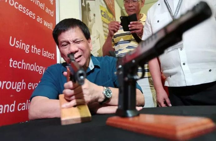 duterte-gun