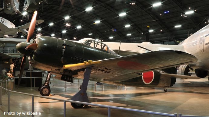 局地戦闘機_紫電_二一型_National_Museum_of_USAF_150726_2
