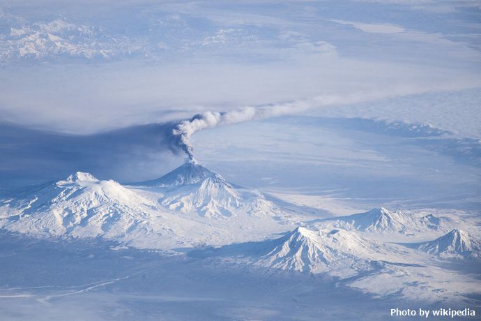 ISS-38_Kliuchevskoi_Volcano_on_Kamchatka