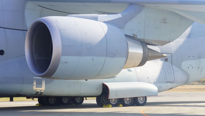 JASDF_XC-2(18-1202)_CF6-80C2K1F_at_Gifu_Air_Base_20141123